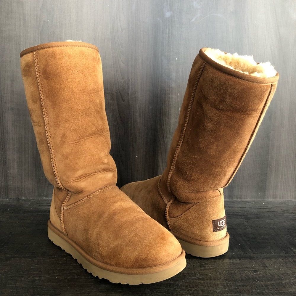 UGG - Tall Chestnut Boots - Size 8